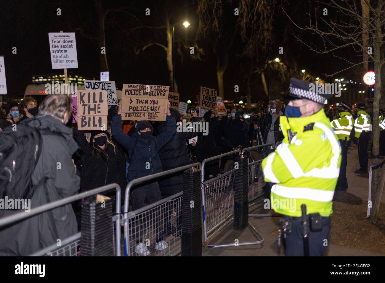 "Kill the Bill" Protest gegen neue Polizeigesetzgebung und Unterdrückung von Frauen, New Scotland Yard, London, 16. März 2021 Stockfoto