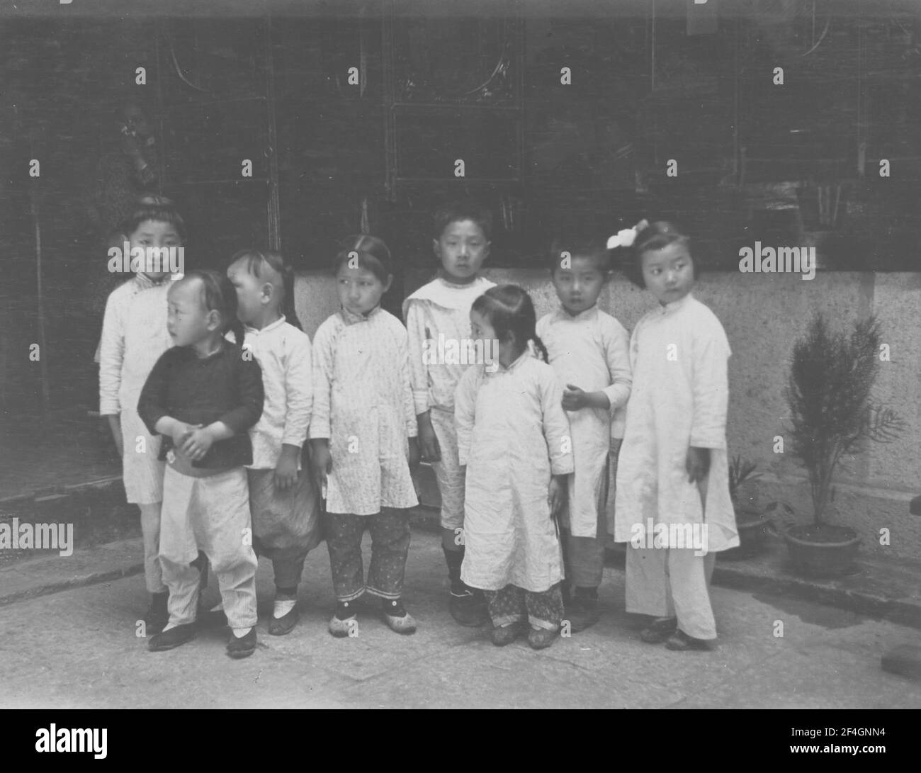 Chinesische Kinder, China, Shanghai (China), 1908. Aus der Sammlung Sidney D. Gamble Photographs. () Stockfoto