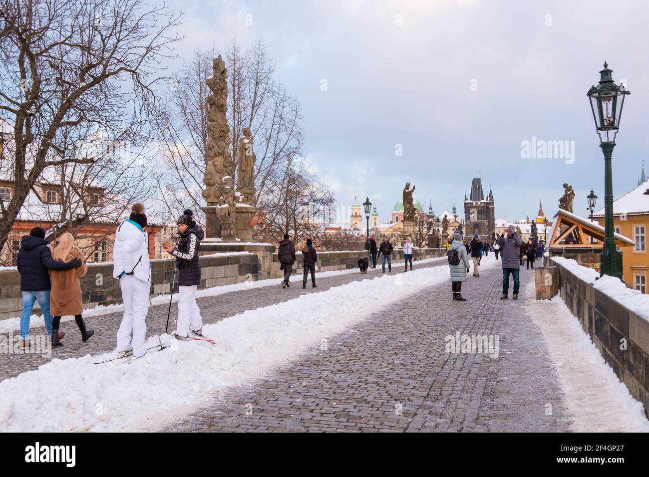 Skifahrer, Karluv Most, Karlsbrücke, Prag, Tschechische Republik Stockfoto