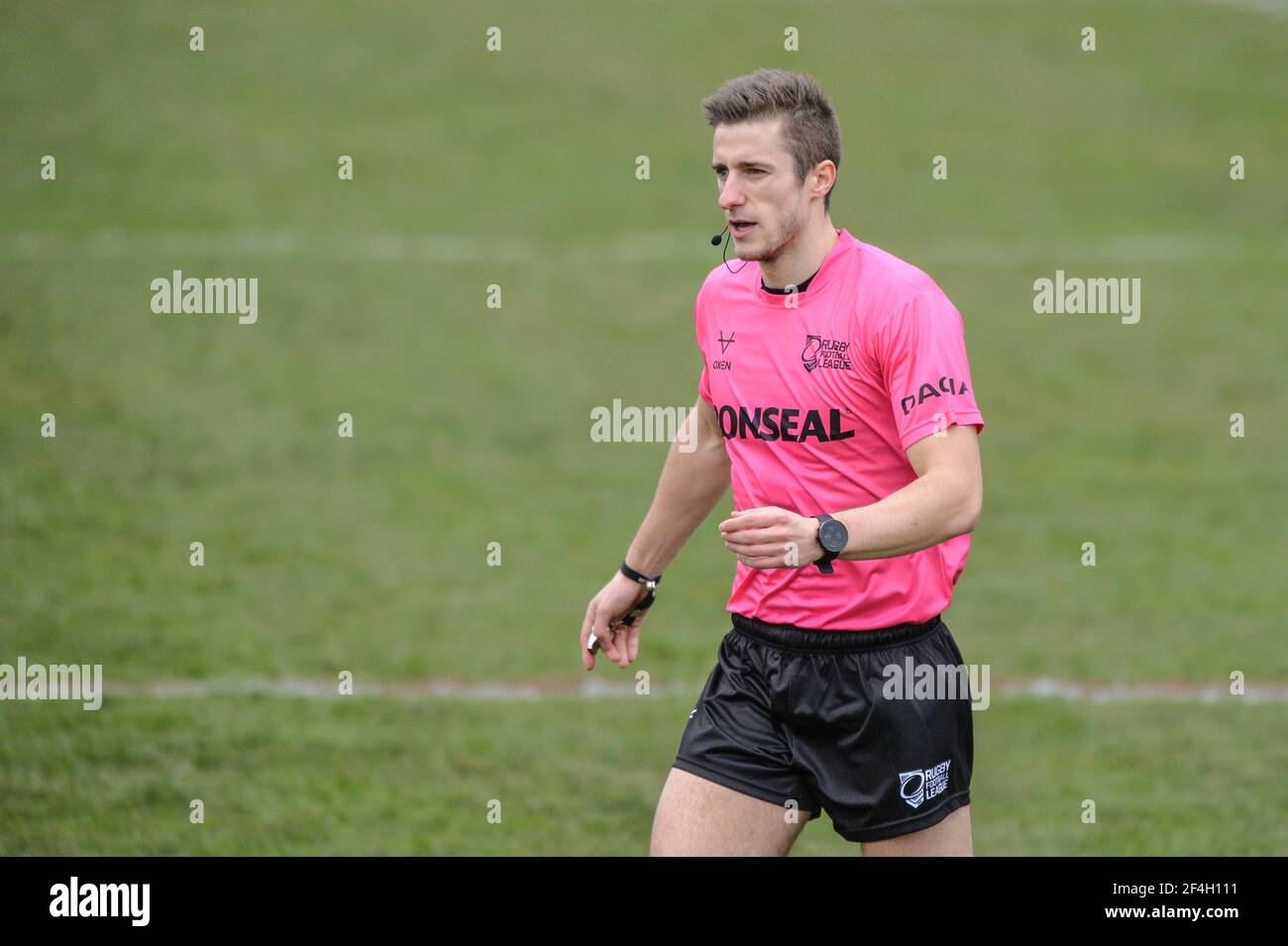 Featherstone, England - 21st. März 2021 - Schiedsrichter Chris Kendall in Aktion während der Rugby League Betfred Challenge Cup Runde 1 Spiel zwischen Featherstone Rovers gegen Bradford Bulls im Millenium Stadium, FeatherstoneUK Dean Williams/Alamy Live News Stockfoto