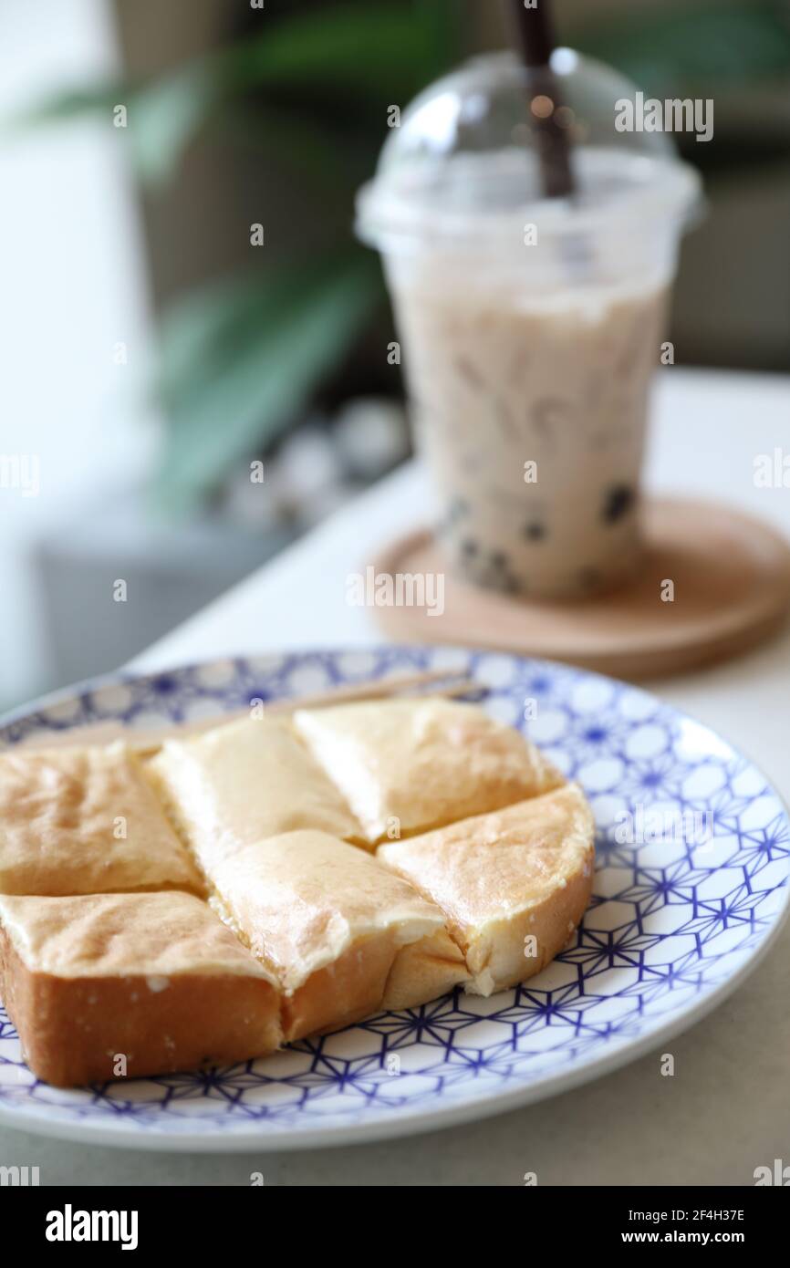 Taiwan Toast mit taiwan Milch Tee, taiwanesische Lebensmittel Stockfoto