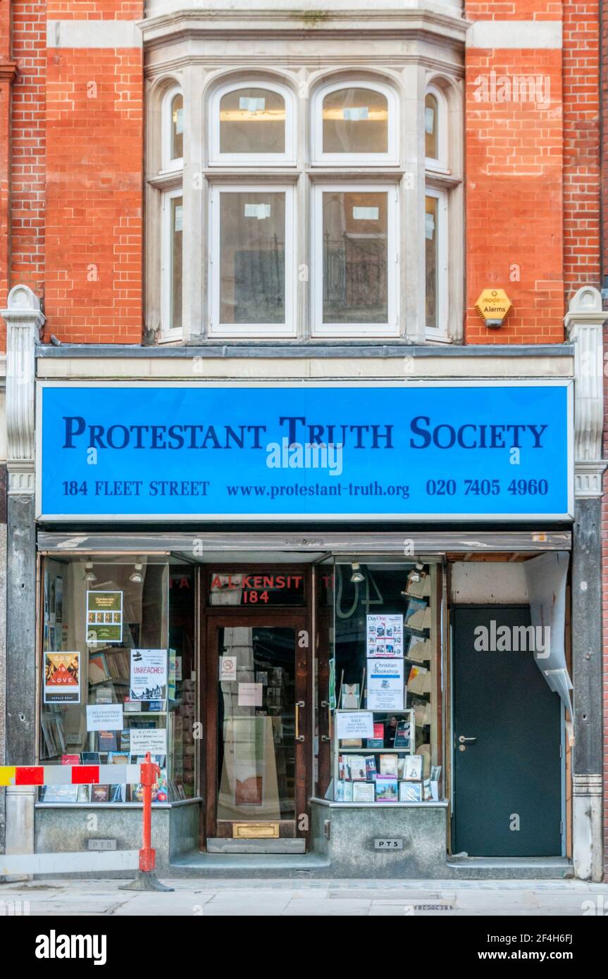 Die Räumlichkeiten der Evangelischen Wahrheitsgesellschaft in der Fleet Street, London. Stockfoto