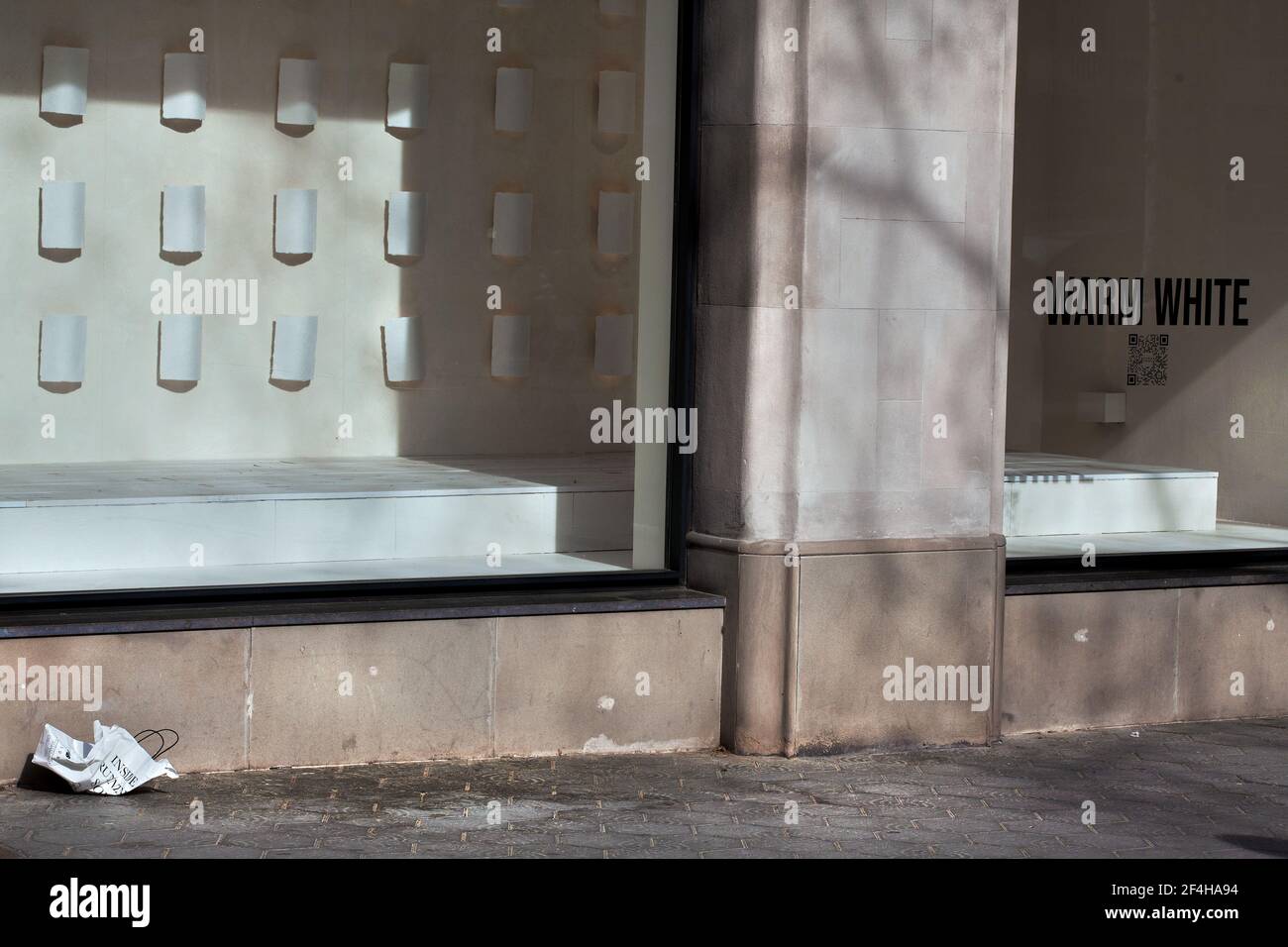 Zara's Startfenster Display, Barcelona, Spanien. Stockfoto