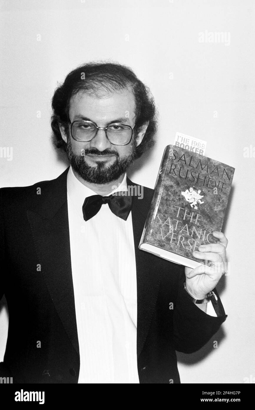 Rushdie Schwarzweiß-Stockfotos und -bilder - Alamy