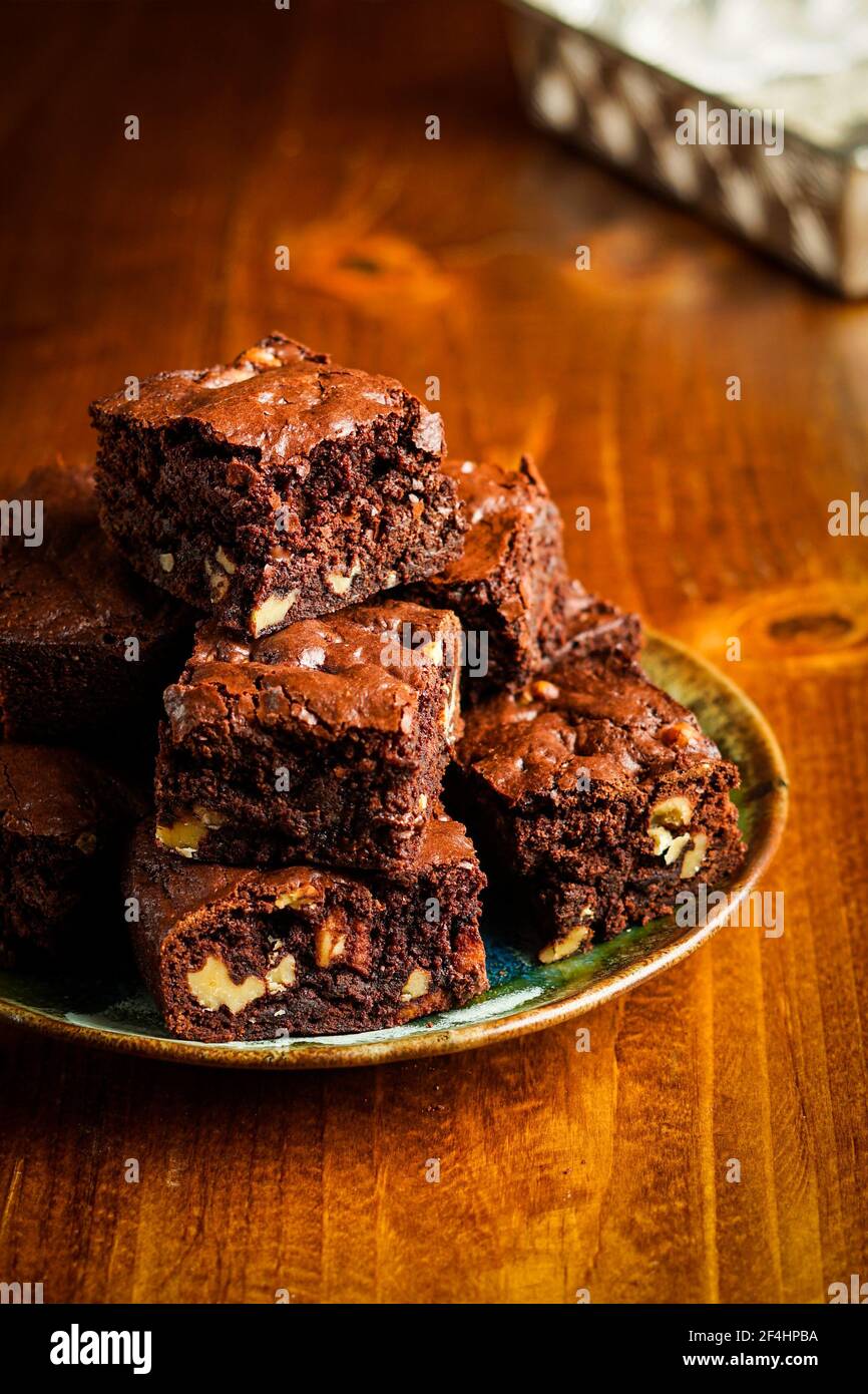 Brownies mit Walnüssen Stockfoto