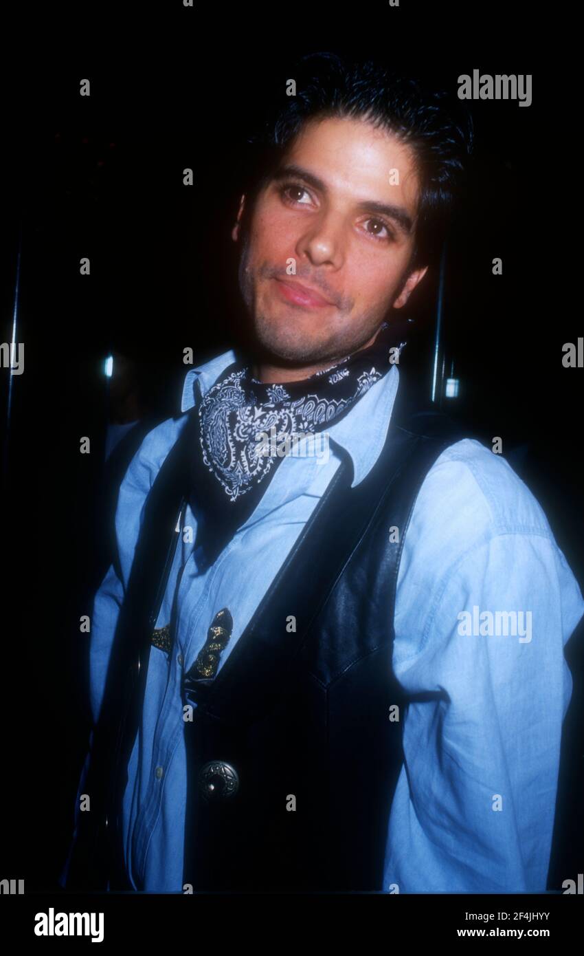 Beverly Hills, California, USA 17th. Mai 1996 Schauspieler Nick Corri alias JSU Garcia nimmt am 17. Mai 1996 im Beverly Hilton Hotel in Beverly Hills, Kalifornien, USA, am "Strictly Western Two Steppin" für das dritte Country Western Dinner/Dance von The Cure III Teil. Foto von Barry King/Alamy Stockfoto Stockfoto