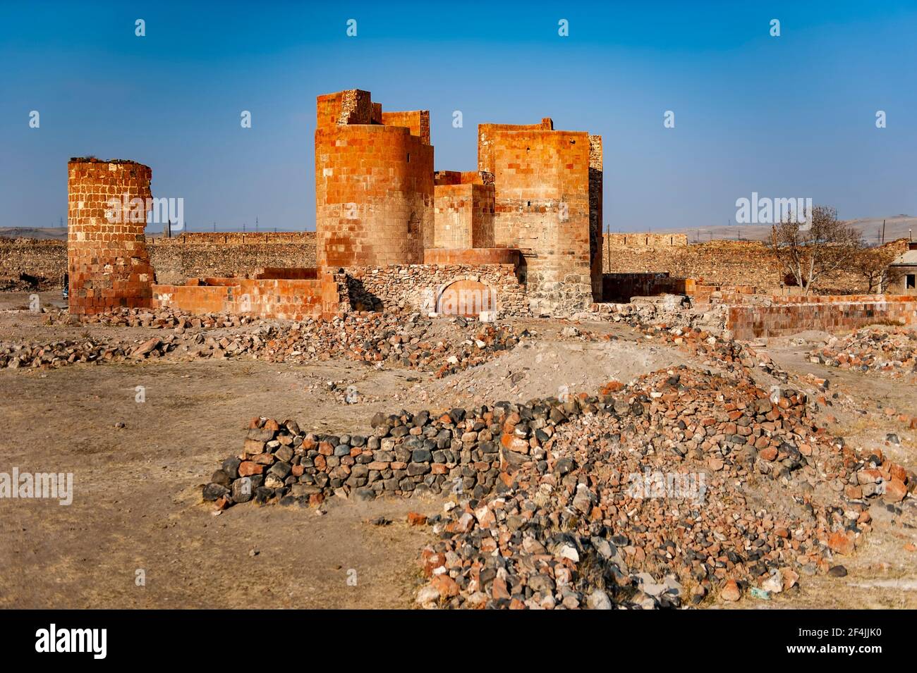Ruinen der berühmten mittelalterlichen Festung von Dashtadem in Armenien Stockfoto