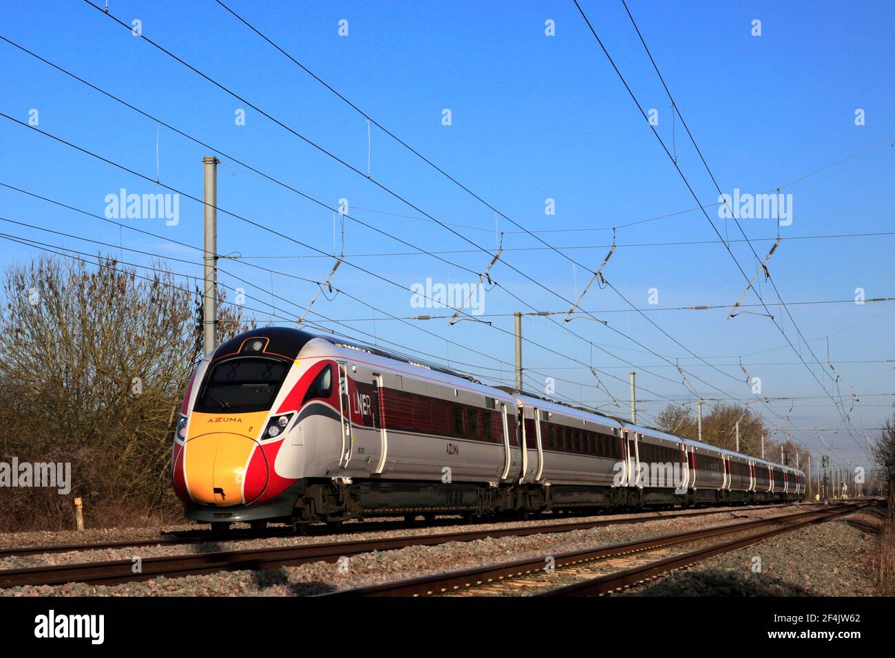LNER Azuma Zug, Klasse 800, East Coast Main Line Railway, Newark on Trent, Nottinghamshire, England, Großbritannien Stockfoto