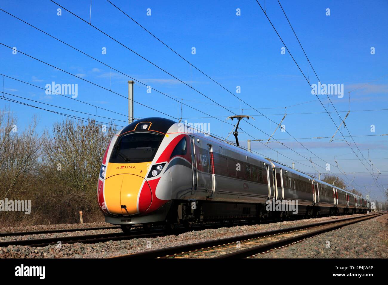 LNER Azuma Zug, Klasse 800, East Coast Main Line Railway, Newark on Trent, Nottinghamshire, England, Großbritannien Stockfoto
