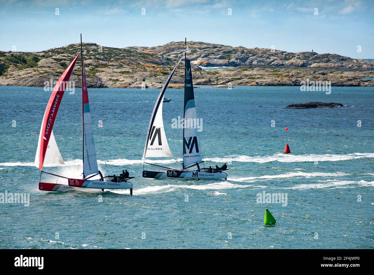 Big Boat Sailing Race M32 Katamaran Wettbewerb in Marstrand Schweden Stockfoto