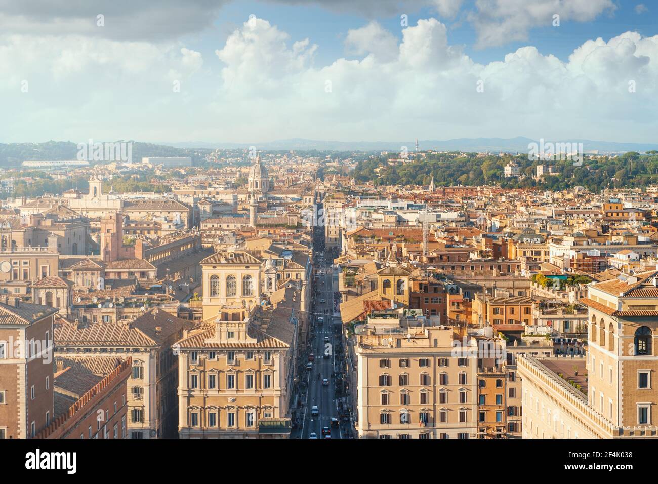 Rom Stadtbild, altes europäisches Stadtpanorama, historisches Zentrum, Blick vom Dach des Denkmals Vittorio Emanuele II. Stockfoto