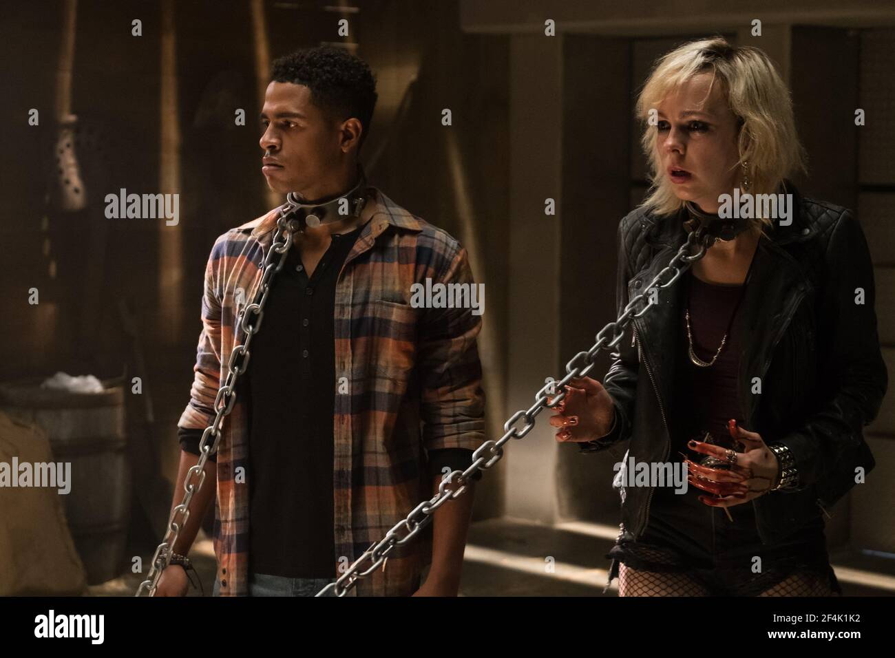 MANDELA VAN PEEBLES und BRITTANY ALLEN in JIGSAW (2017), Regie: MICHAEL SPIERIG und PETER SPIERIG. Copyright: Nur für redaktionelle Verwendung. Keine Verkaufsförderung oder Buchumschläge. Dies ist ein öffentlich verteiltes Handout. Nur Zugriffsrechte, keine Lizenz des Urheberrechts. Nur zu vervielfältigen in Verbindung mit der Promotion dieses Films. Kredit: Lionsgate / Serendipity Productions / Twisted Pictures / A B / Album Stockfoto