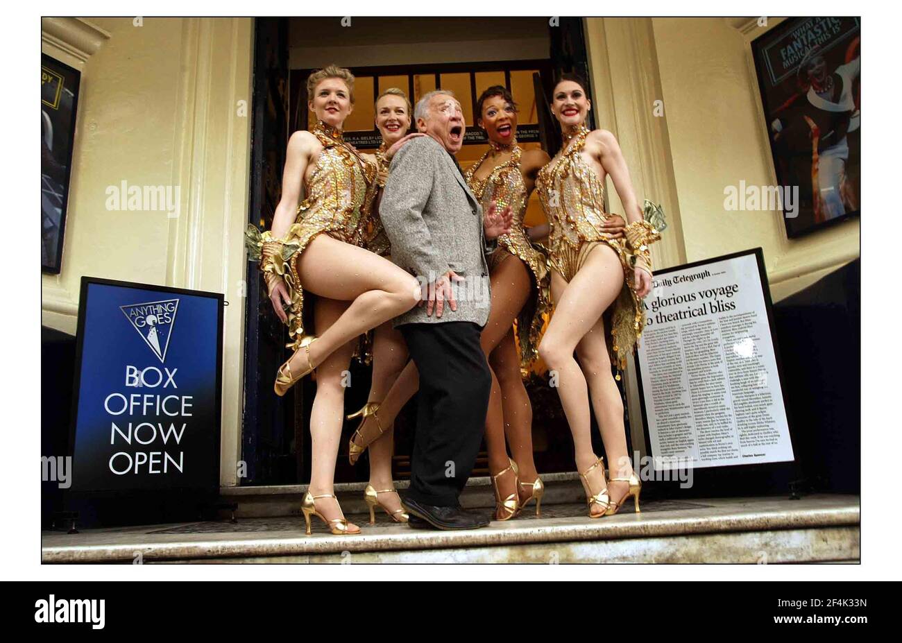 Die Produzenten von Mel Brooks werden im Theater eröffnet Royal Drury Lane am Dienstag, 9. November 2004 und wird Seien Sie starren Richard Dreyfuss und Lee Evans.pic David Sandison 2/2/2004 Stockfoto