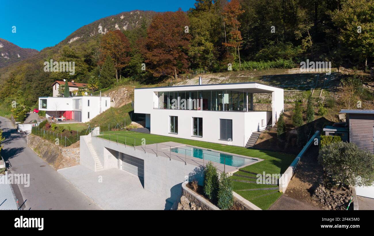 Moderne Villa, Luftbild Stockfoto