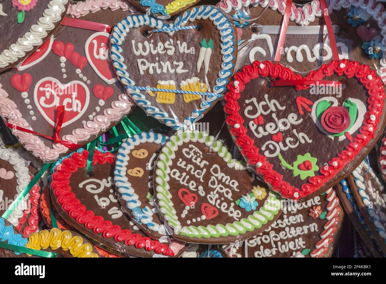 Geographie / Reisen, Deutschland, Bayern, München, Lebkuchenherzen auf dem Münchner Oktoberfest, Ludwigsvor, Additional-Rights-Clearance-Info-not-available Stockfoto