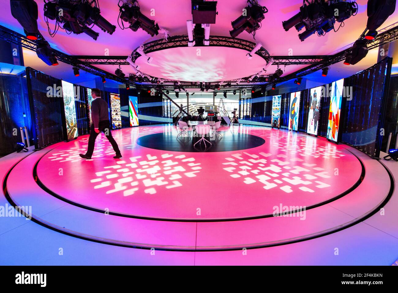 Brüssel, Belgien. Farbenfrohe TV Tonstudio am europäischen Parlamente Gebäude. Stockfoto