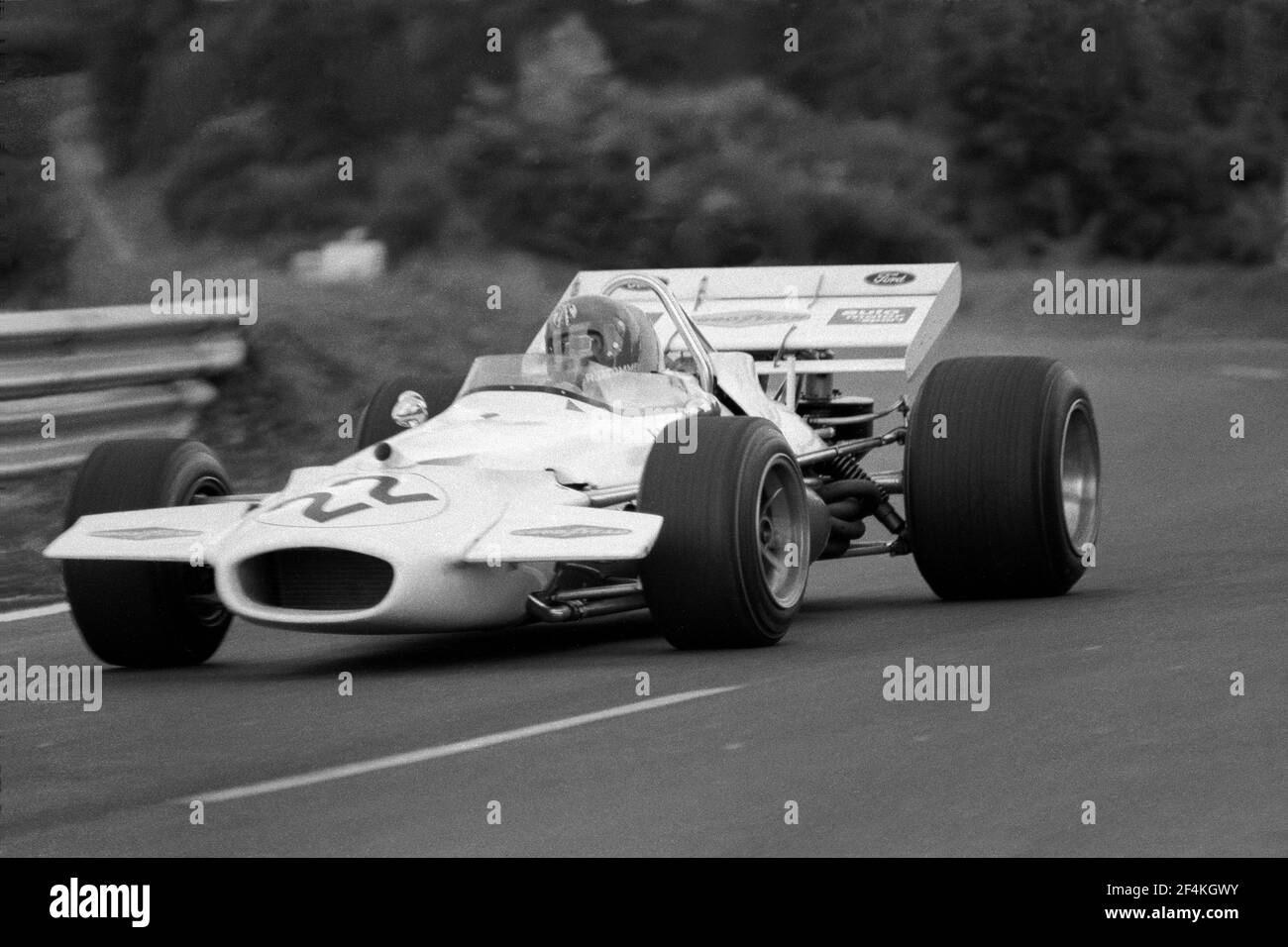 Rolf STOMMELEN fährt Brabham-Ford F1 Auto in voller Geschwindigkeit während des Grand Prix de France 1970, in Charade Circuit bei Clermont-Ferrand. Stockfoto