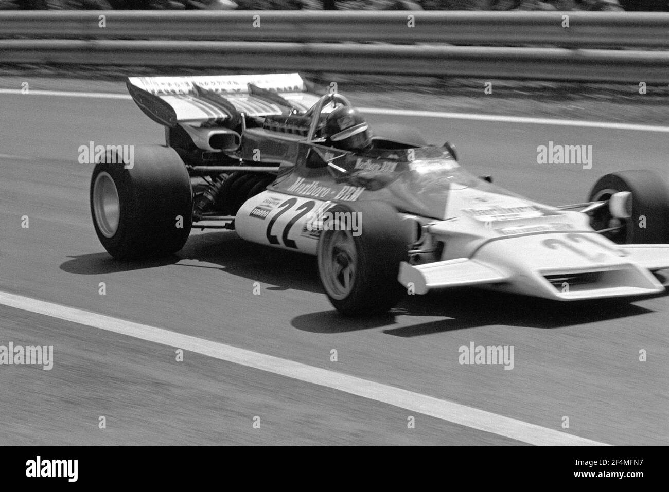 Peter GETHIN fährt BRM-Ford F1 Auto in voller Geschwindigkeit während 1972 Grand Prix de France, in Charade Circuit bei Clermont-Ferrand. Stockfoto