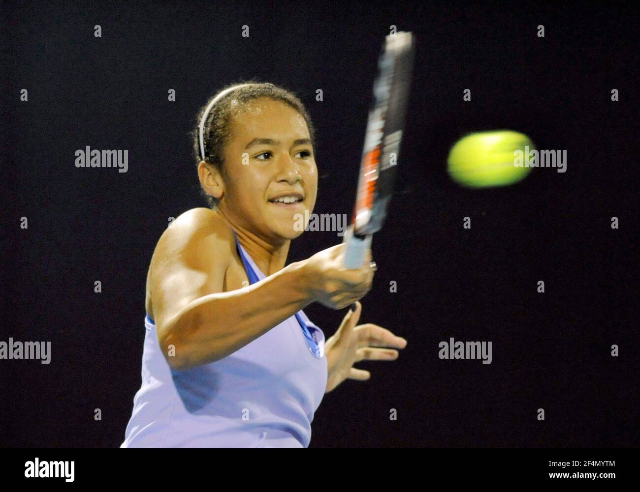 Die Argon Pro-Series Tennis im Tarka Tennis Club Barnstable. Heather Watson während ihrer Niederlage von Melanie South..7/10/09. BILD DAVID ASHDOWN Stockfoto