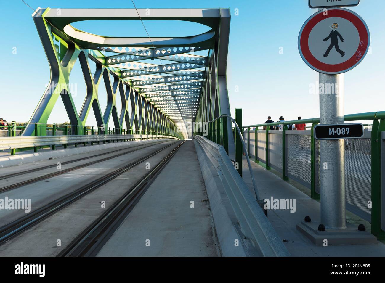 Alte grüne Brücke in Bratislava Stockfoto