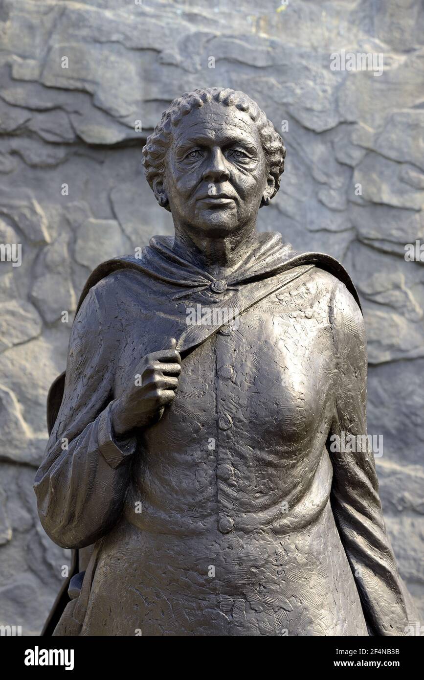 London, England, Großbritannien. Denkmal für Mary Seacole (jamaikanisch-geborene Krankenschwester: 1805-1881) auf dem Gelände des St. Thomas' Hospital. Von Martin Jennings, 2016. Stockfoto