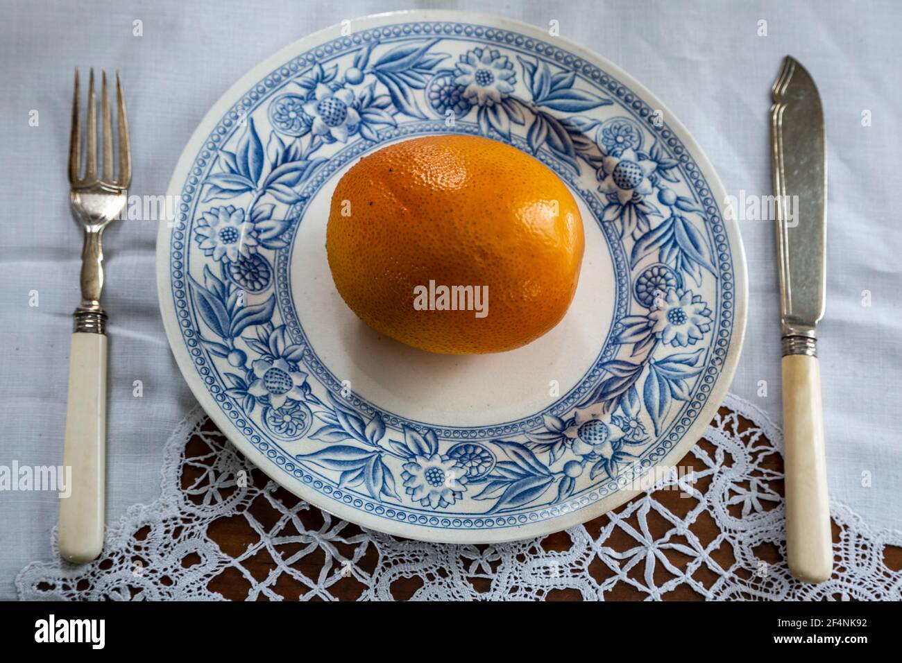 Orange und Tischeinstellung, Esszimmer, Barney Ford House Museum, Breckenridge, Colorado USA Stockfoto