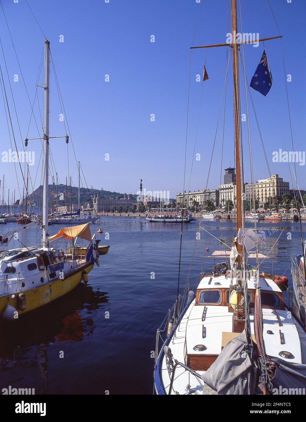 'Las Golindrinas' Sightseeing-Boot in Port de Barcelona, Barcelona, Katalonien, Spanien Stockfoto