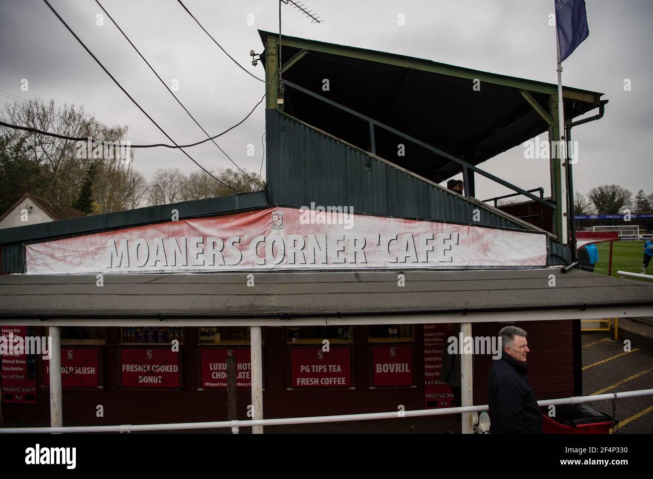 Woking 3 Torquay United 3, 06/04/2019. Kingfield Stadium, National League South. Foto von Simon Gill. Stockfoto