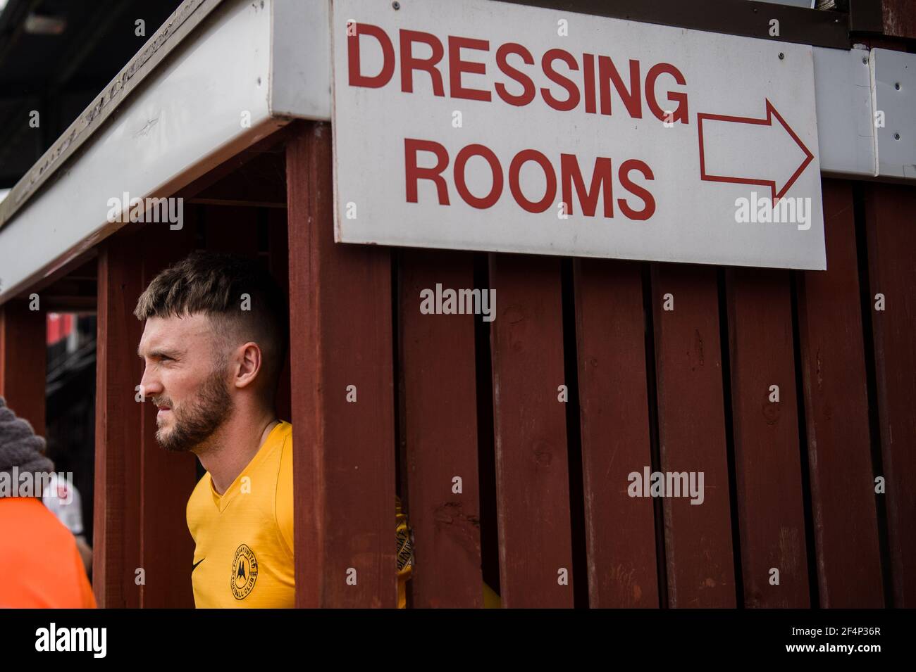 Woking 3 Torquay United 3, 06/04/2019. Kingfield Stadium, National League South. Foto von Simon Gill. Stockfoto