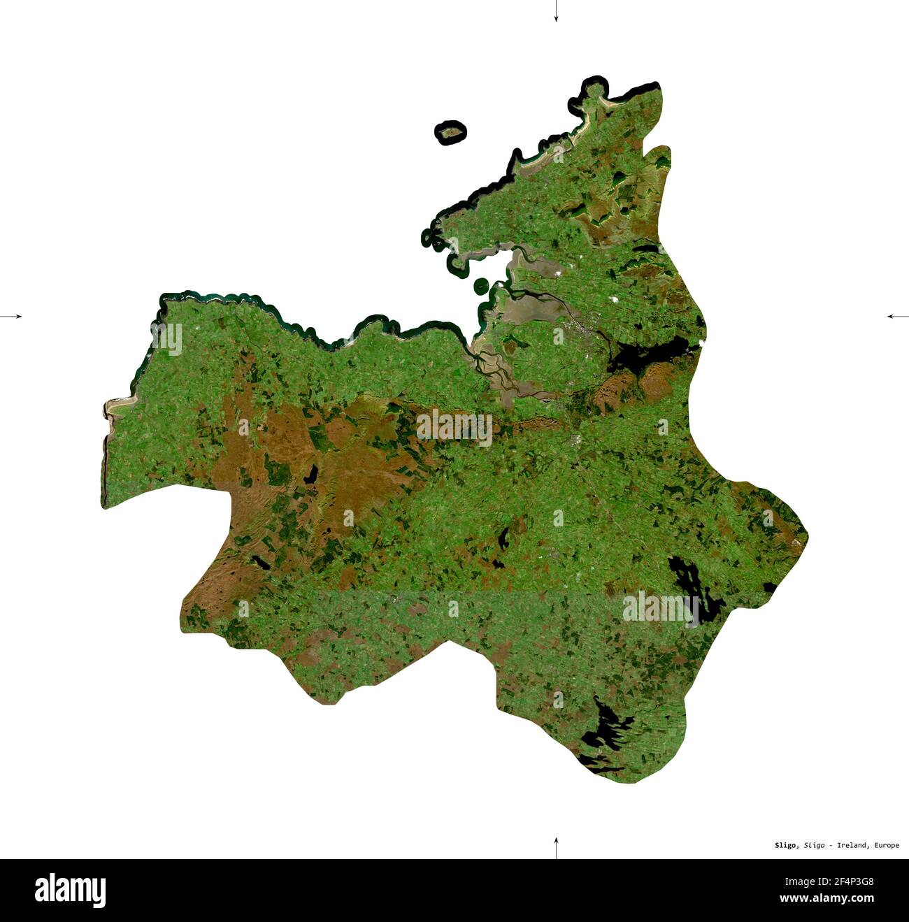 Sligo, Grafschaft Irland. Sentinel-2 Satellitenbilder. Form isoliert auf weiß. Beschreibung, Lage der Hauptstadt. Enthält modifizierte Copernicus SE Stockfoto