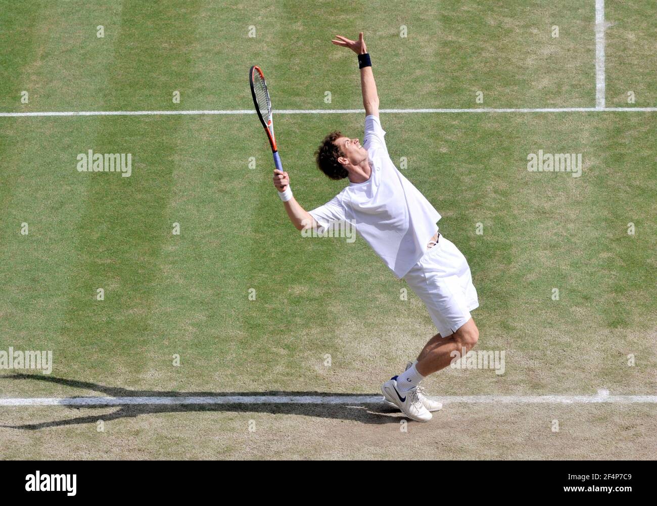 WIMBLEDON TENNIS CHAMPIONSHIPS 2008. 6TH TAG 28/6/2008 ANDY MURRAY WÄHREND SEINES SPIELS MIT TOMMY HAAS. BILD DAVID ASHDOWN Stockfoto