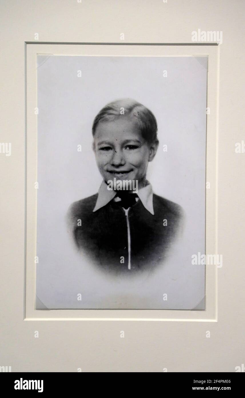 Ein Schwarz-Weiß-Foto von Andy Warhol als Kinderausstellung im Andy Warhol Museum.Pittsburgh.Pennsylvania.USA Stockfoto