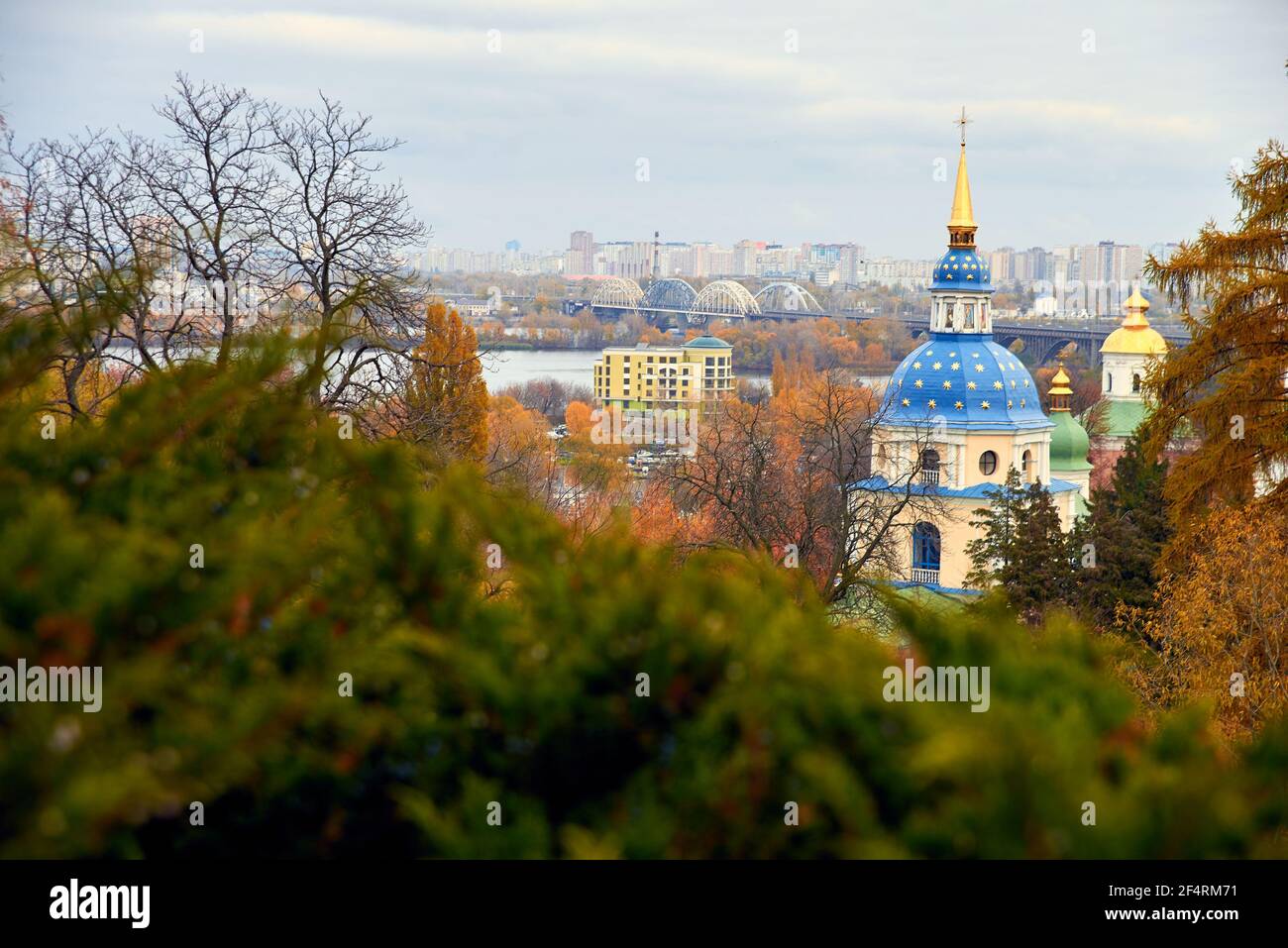 Vydubychi Kloster ist eine historische Kloster in der ukrainischen Hauptstadt Kiew. Stockfoto