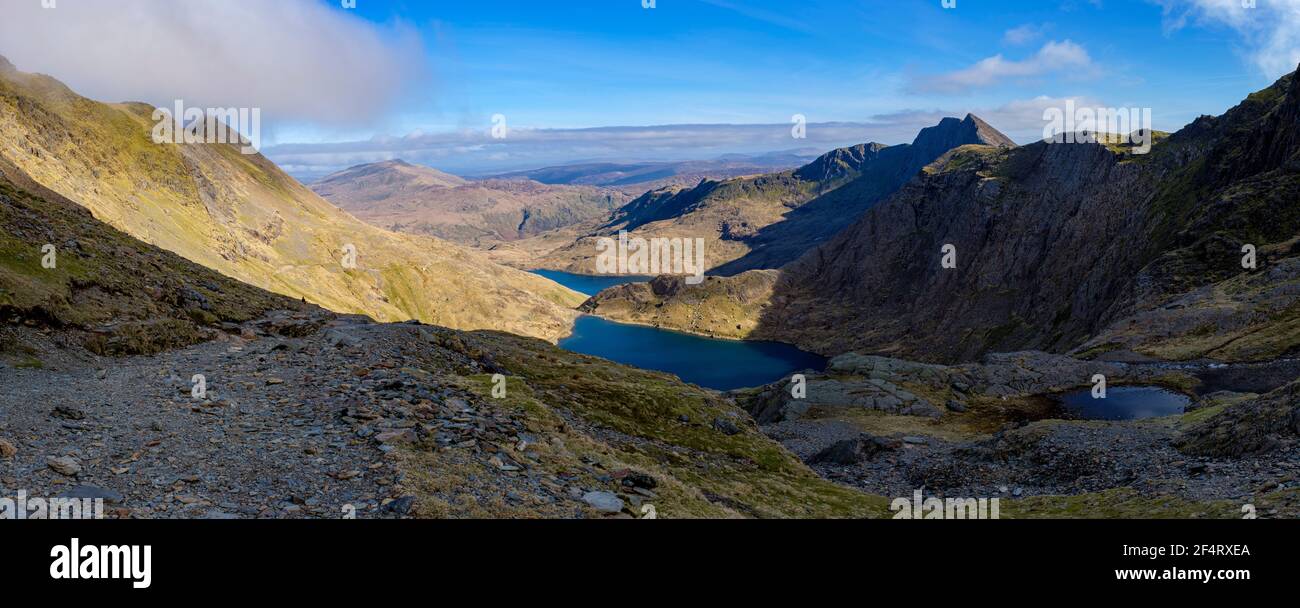 Blick von einer Wanderung zum Gipfel des Snowdon in Nordwales, Großbritannien Stockfoto