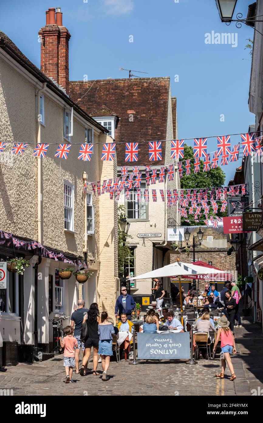 Windsor, historische Marktstadt mit der königlichen Familie in Windsor Castle, dem Royal Borough of Windsor und Maidenhead in Berkshire, England, Großbritannien Stockfoto