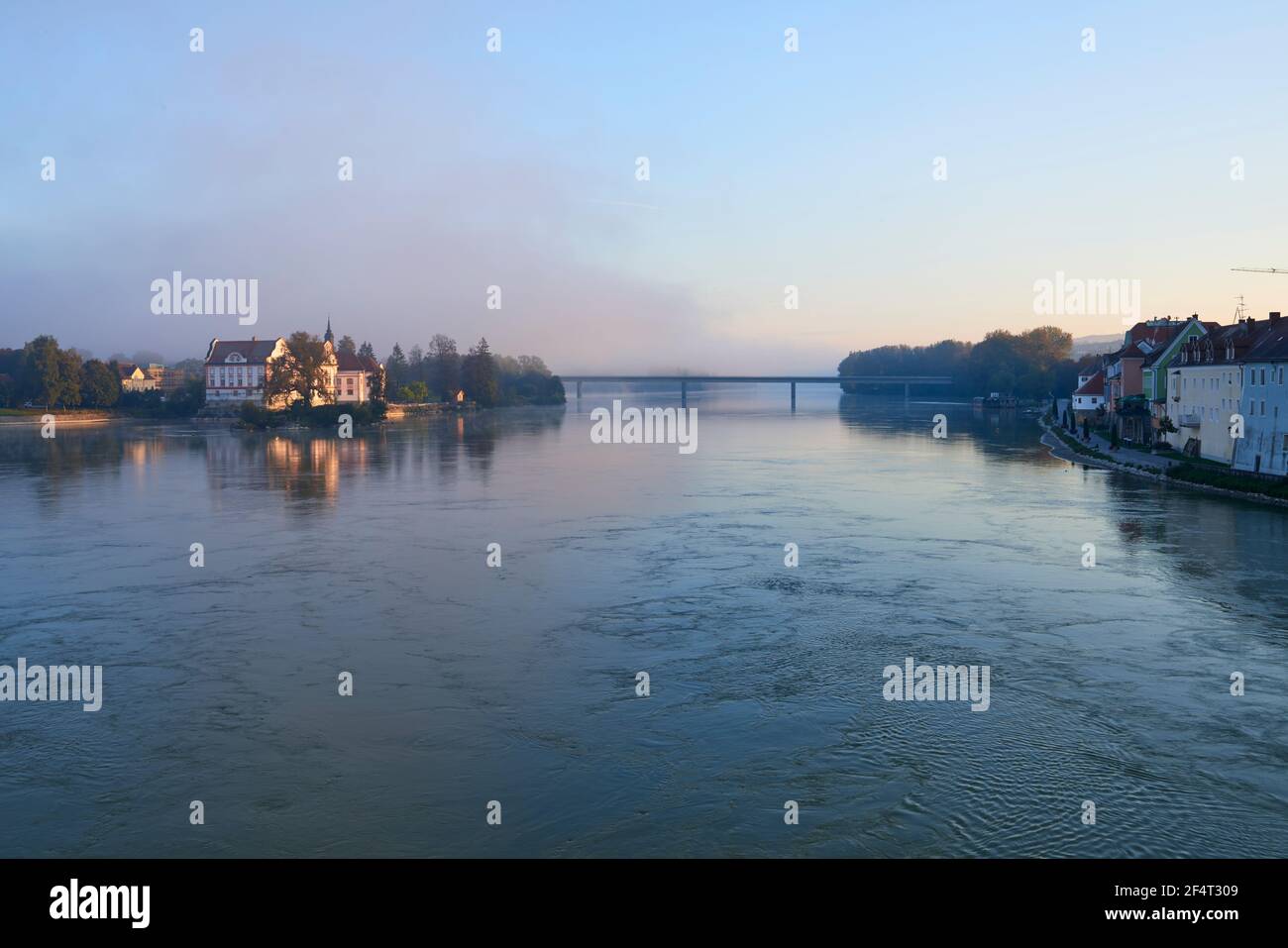 Geographie / Reisen, Deutschland, Neuhaus, Schloss Neuhaus im Inn, Additional-Rights-Clearance-Info-not-available Stockfoto