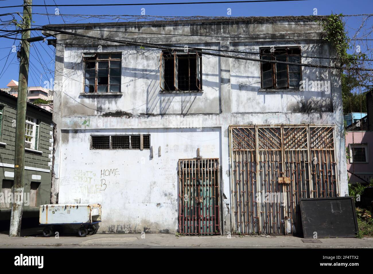 St. George's Grenada das Carenage verfallene und verlassene Gebäude Stockfoto