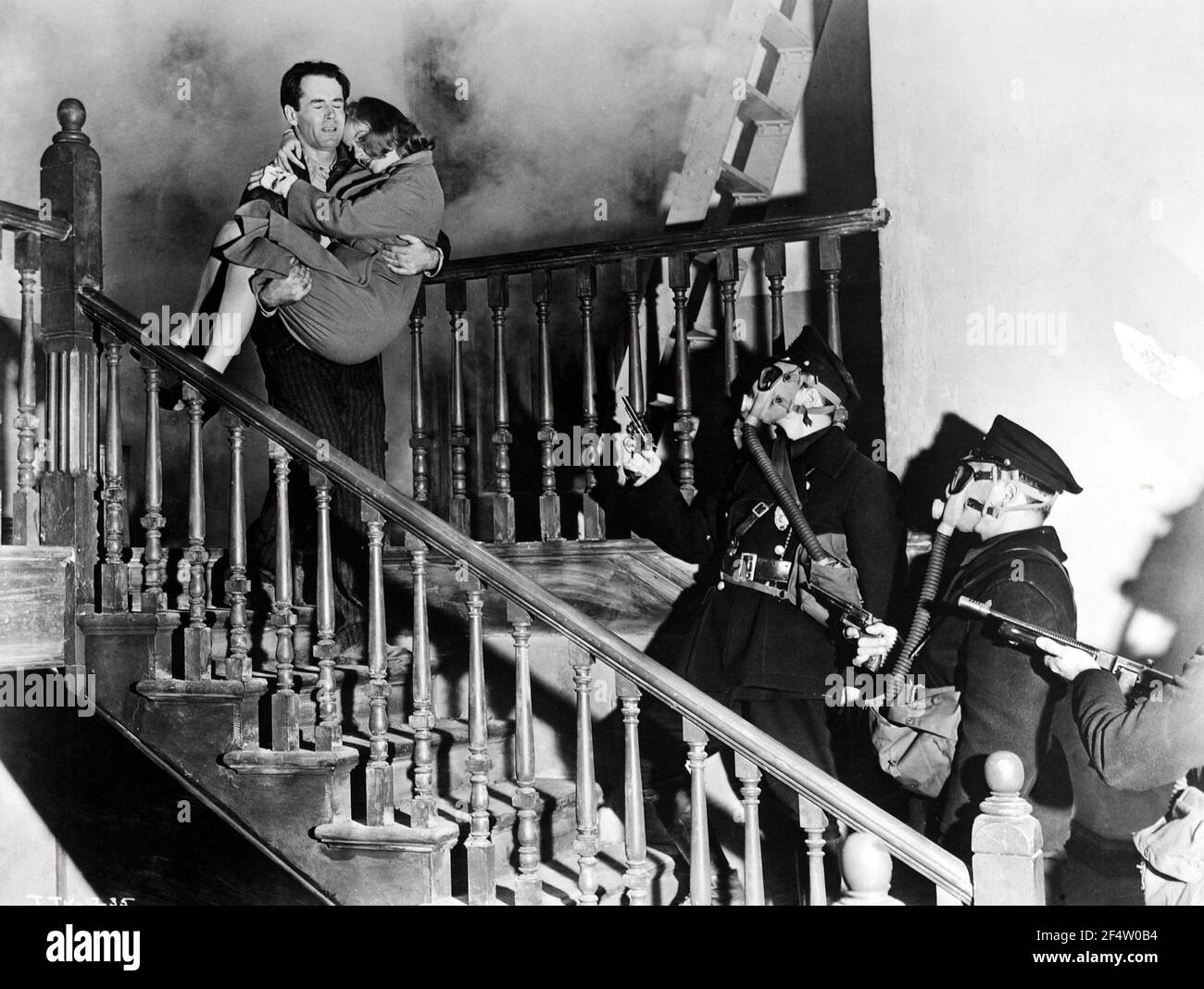 HENRY FONDA und BARBARA Bel GEDDES in DER LANGEN NACHT (1947), Regie ANATOLE LITVAK. Kredit: RKO / Album Stockfoto