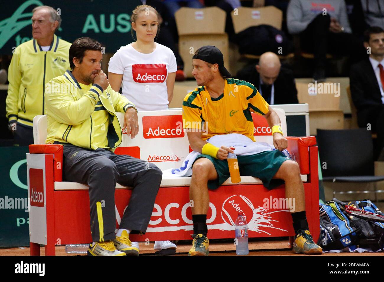 Patrick Rafter und Lleyton Hewitt während der Tennis Davis Cup 2014 Weltgruppe 1st Runde, Frankreich gegen Australien, Tag 1, am 31. Januar 2014 in Vendesface, la Roche sur Yon, Frankreich. Foto Jean-Marc Mouchet / DPPI Stockfoto