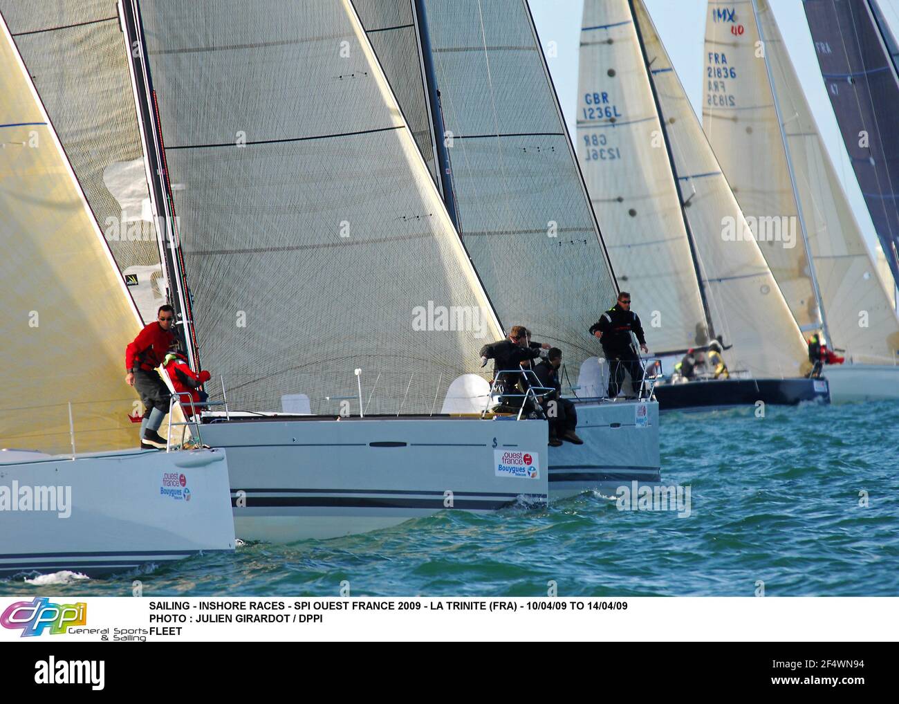 SEGELN - KÜSTENRENNEN - SPI OUEST FRANCE 2009 - LA TRINITE (FRA) - 10/04/09 BIS 14/04/09 FOTO : JULIEN GIRARDOT / DPPI FLEET Stockfoto