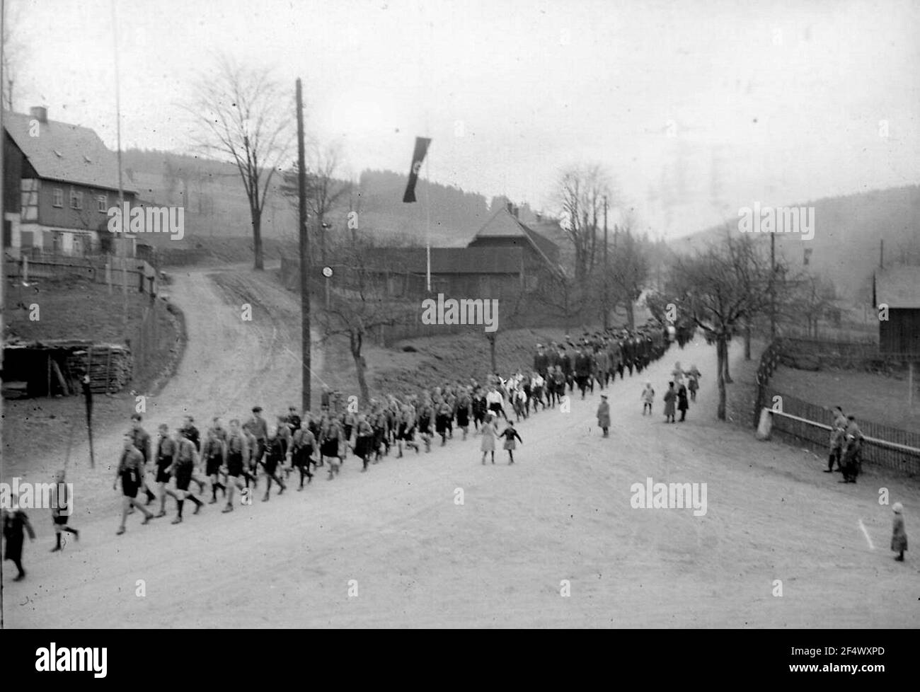 HJ marsch an der Schmalzgrubner Straße Stockfoto