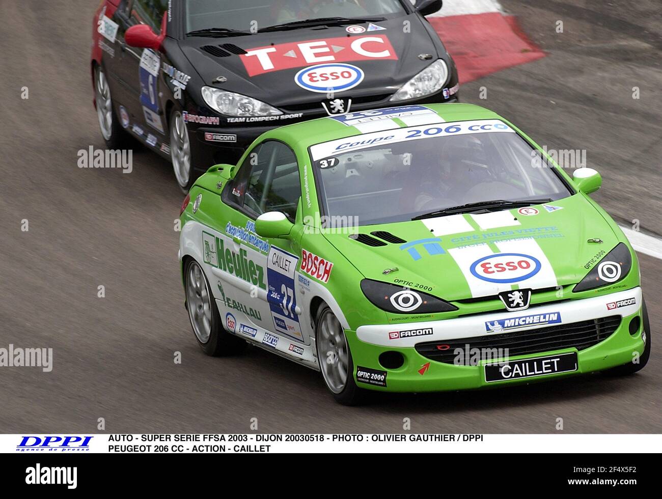Peugeot 206cc Stockfotos Und Bilder Kaufen Alamy