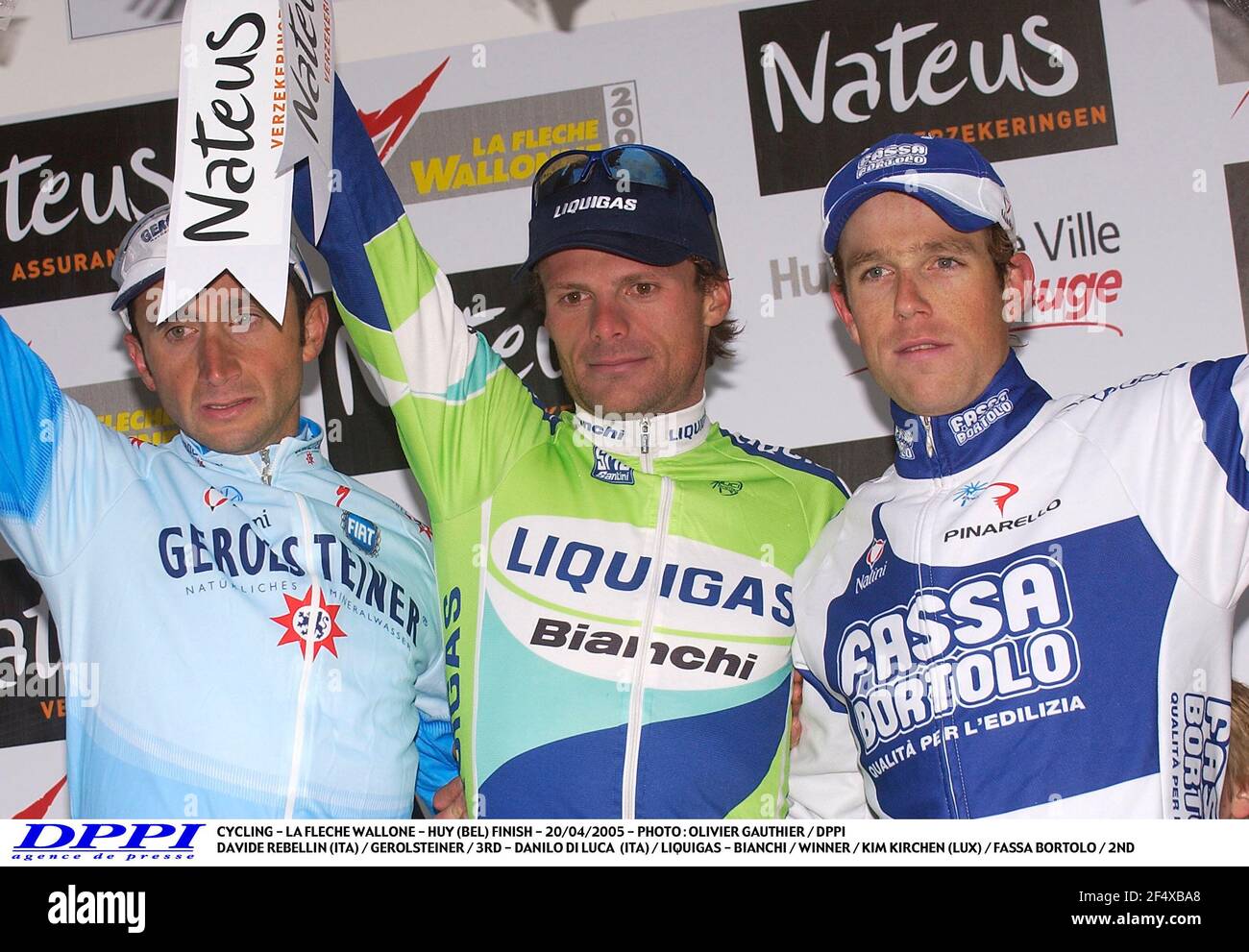 RADFAHREN - LA FLECHE WALLONNE 2005 - HUY (BEL) ZIEL - 20/04/2005 - FOTO : OLIVIER GAUTHIER / DPPI DAVIDE REBELLIN (ITA) / GEROLSTEINER / 3RD - DANILO DI LUCA (ITA) / LIQUIGAS - BIANCHI / WINNER / KIM KIRCHEN (LUX) / FASSA BORTOLO / 2ND Stockfoto