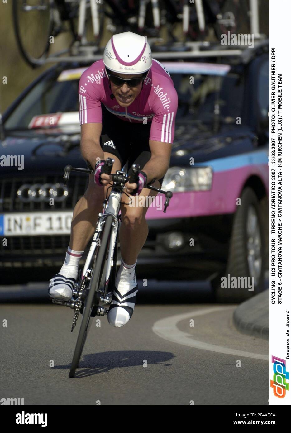RADFAHREN - UCI PRO TOUR - TIRRENO ADRIATICO 2007 - 18/03/2007 - FOTO: OLIVIER GAUTHIER / DPPI ETAPPE 5 - CIVITANOVA MARCHE > CIVITANOVA ALTA - KIM KIRCHEN (LUX) / T MOBILE TEAM Stockfoto