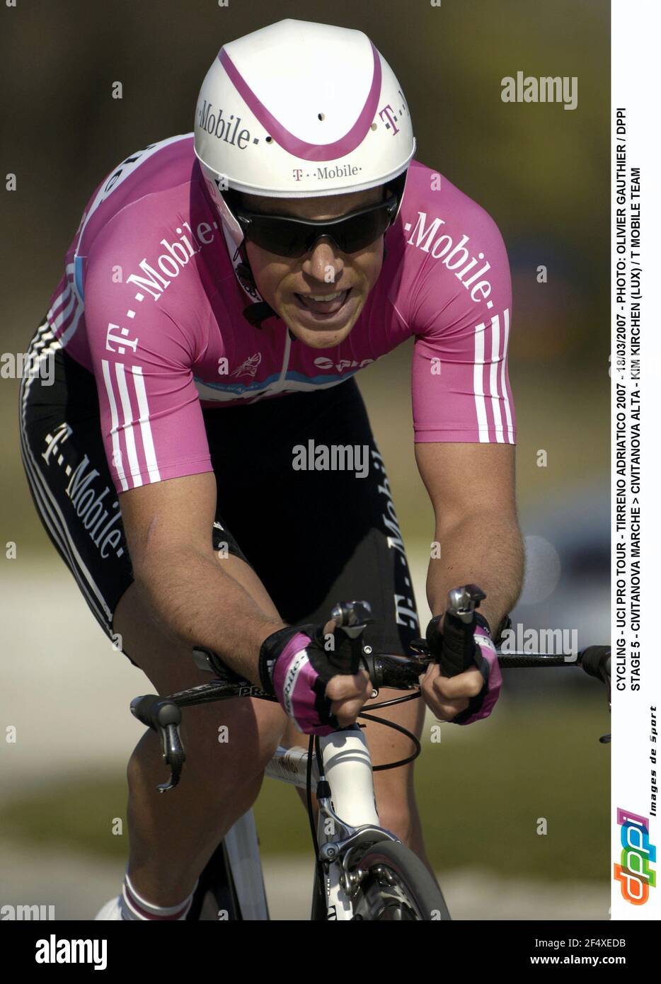 RADFAHREN - UCI PRO TOUR - TIRRENO ADRIATICO 2007 - 18/03/2007 - FOTO: OLIVIER GAUTHIER / DPPI ETAPPE 5 - CIVITANOVA MARCHE > CIVITANOVA ALTA - KIM KIRCHEN (LUX) / T MOBILE TEAM Stockfoto