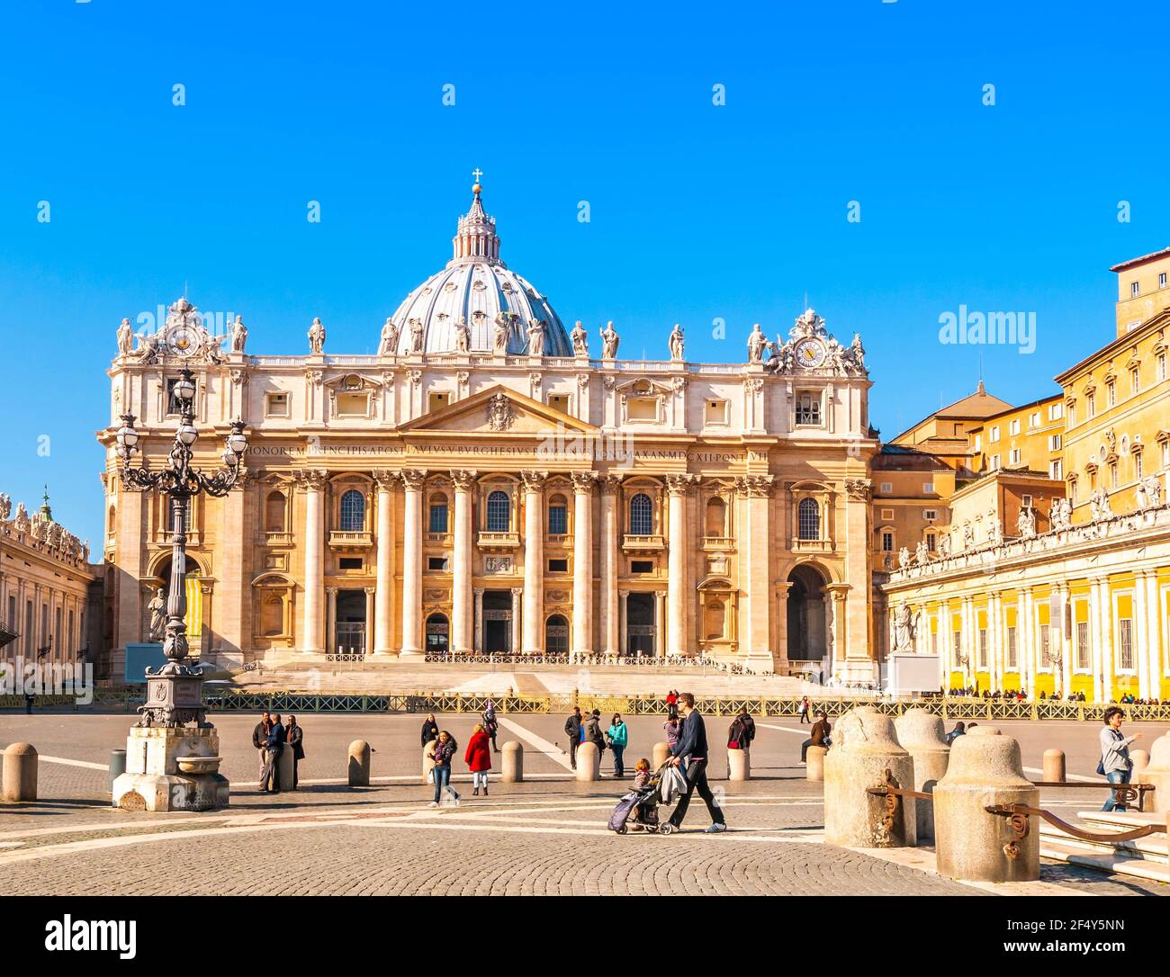 Petersdom in Rom im Vatikan in Latium, Italien Stockfoto