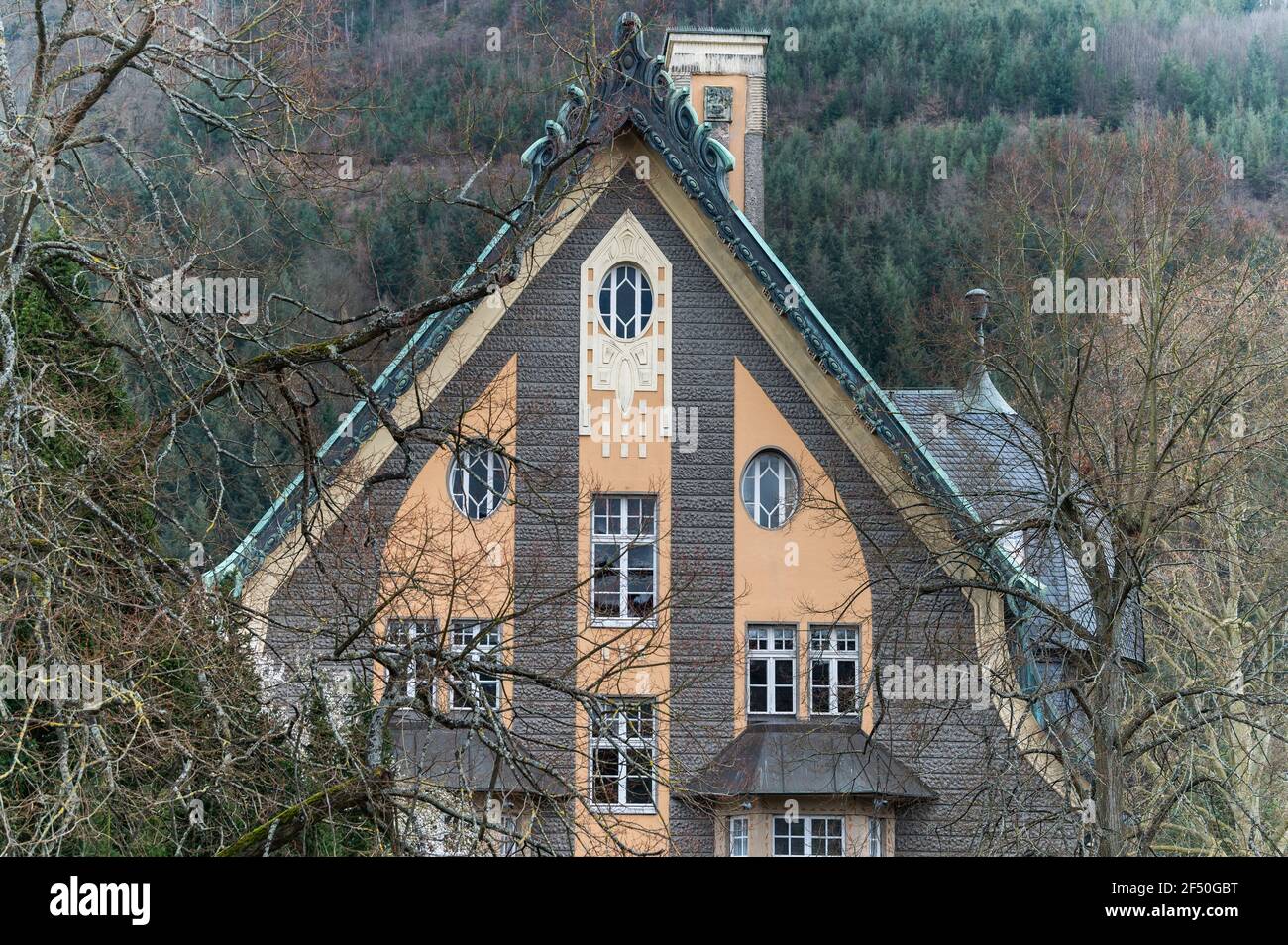 Weinarchitektur im Moseltal, Villa Huesgen, Traben-Trarbach, Deutschland Stockfoto