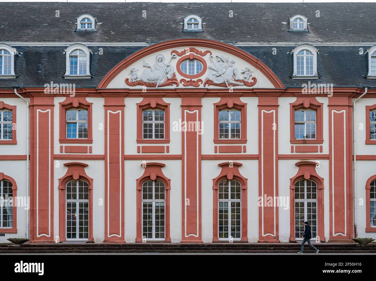 Weinarchitektur im Moseltal, Vereinigte Hospitien, Trier, Deutschland Stockfoto