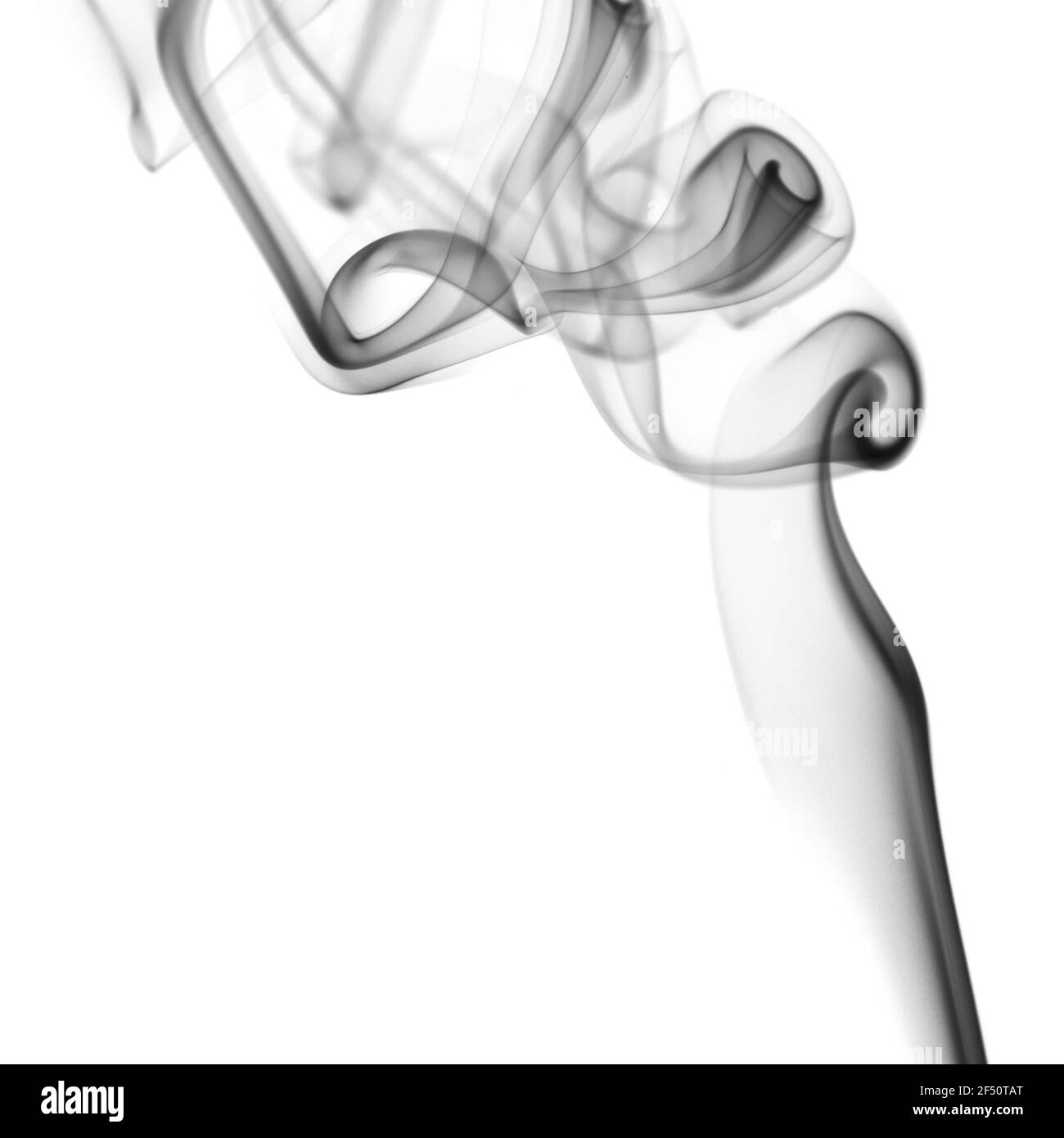 Schwarze Rauchwolke auf weißem Hintergrund Stockfoto