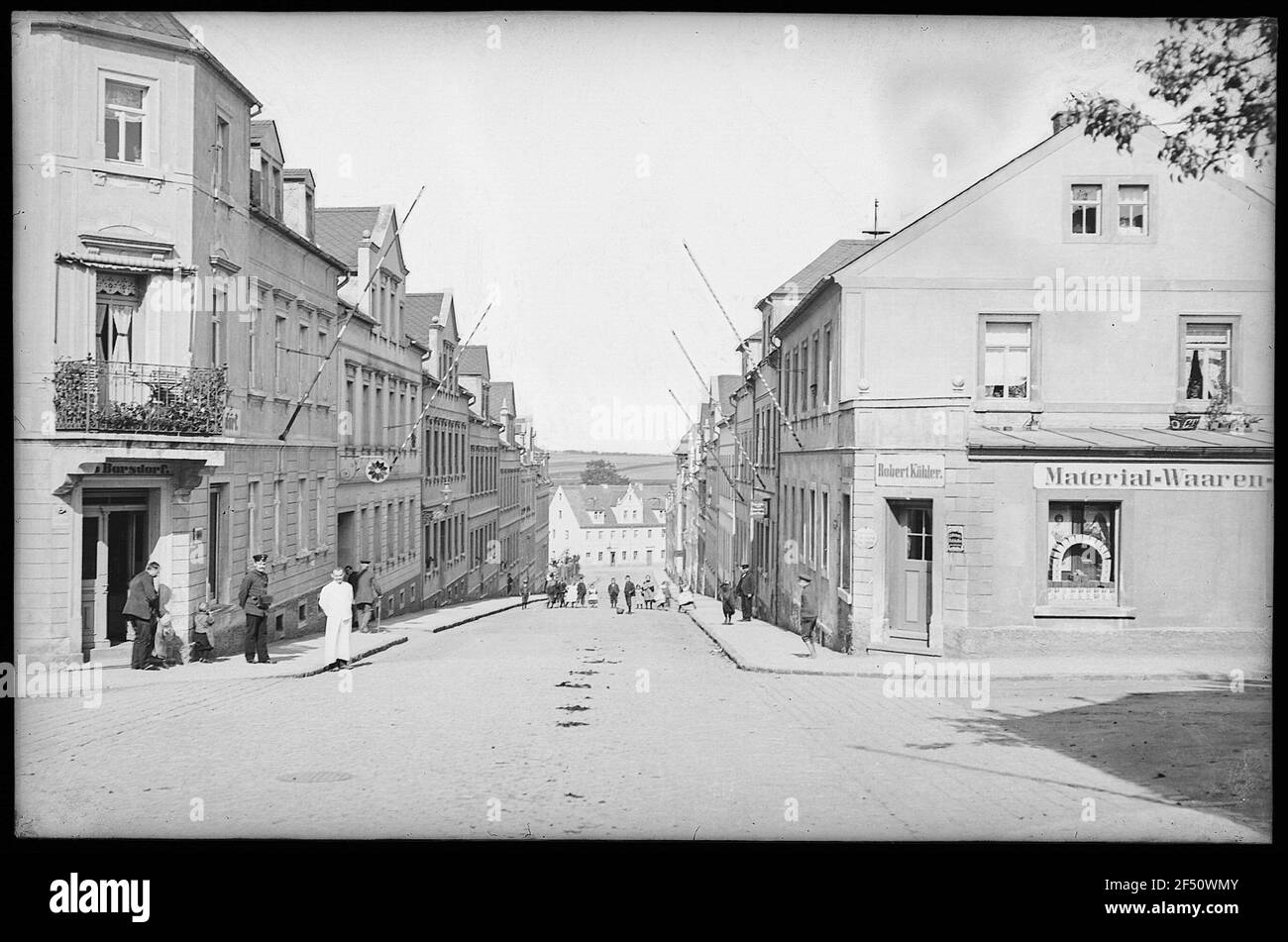 Lommatzsch. Überstürzte Straße Stockfoto